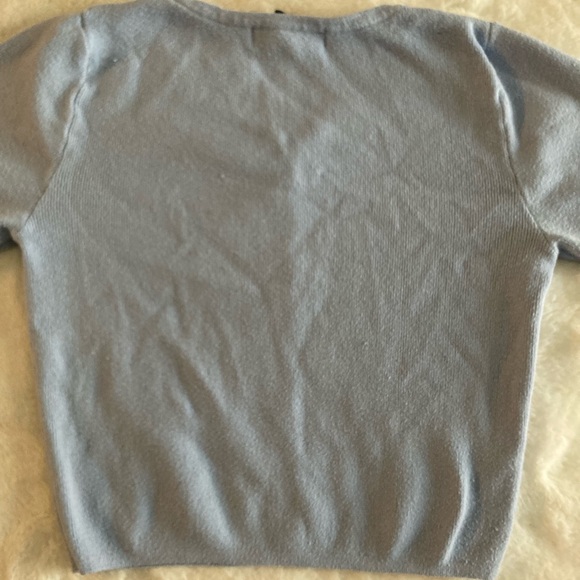 Cute button up - Picture 5 of 7